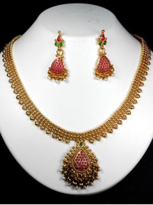 Exclusive Polki Set